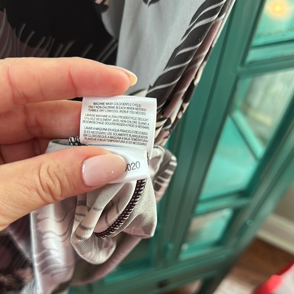 BCBGMaxAzria Abstract Pattern Midi Dress - Black, Cream, Brown - Picture 6 of 6